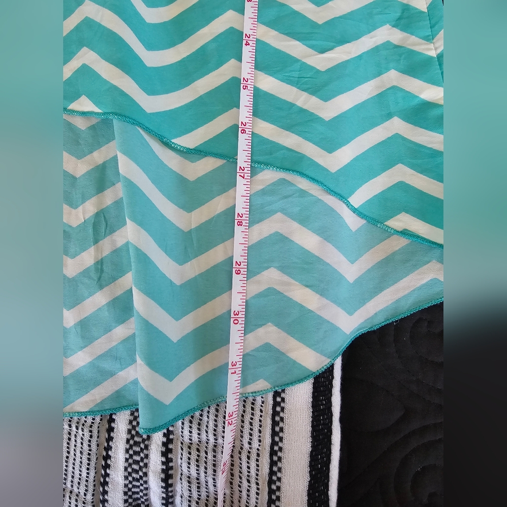 Chevron pattern real hi low dress - Picture 6 of 7